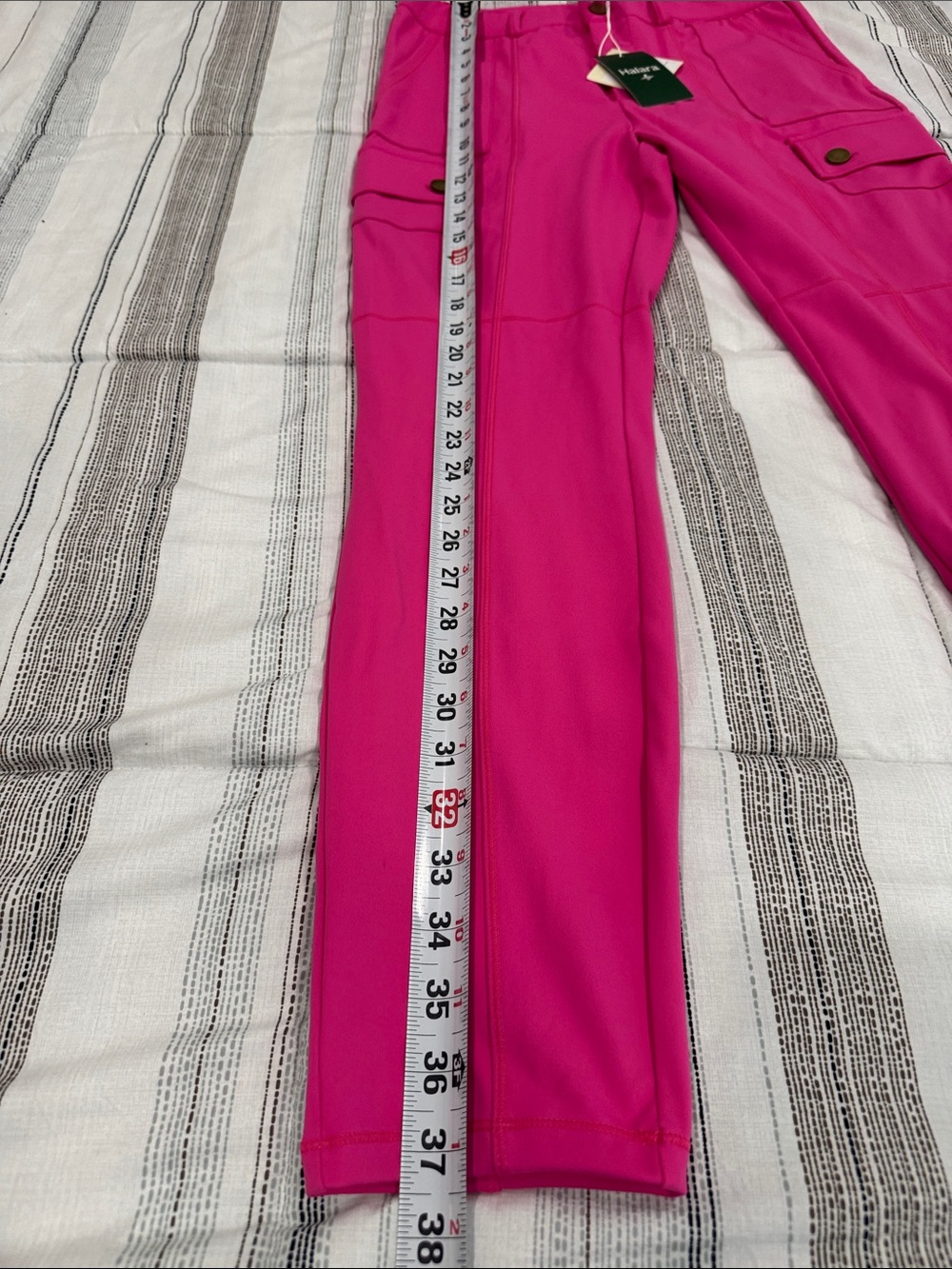 *NWT* HALARA Hot Pink Straight-Leg Cargo Pants - Picture 2 of 6